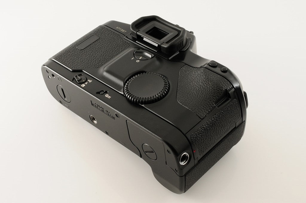 Canon EOS-1N EOS1N 35mm SLR Film Camera Body