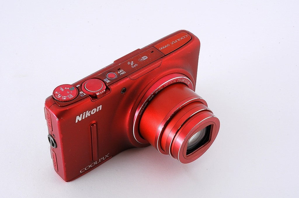 Nikon COOLPIX S9500 Red Digital Camera 18.1MP Compact 22x zoom Tested