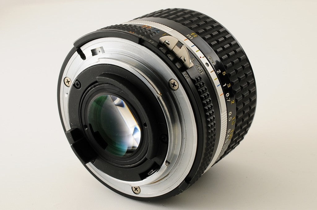Nikon Ai-s Nikkor 24mm f/2.8 Ais Wide Angle Prime Lens