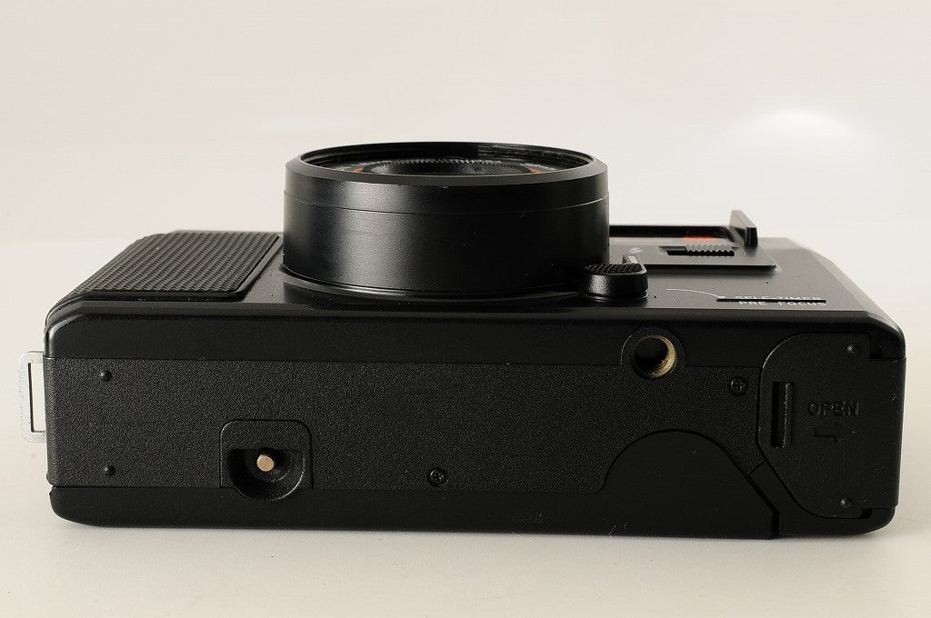 Canon AF35M Autoboy Point & Shoot 35mm Film Camera
