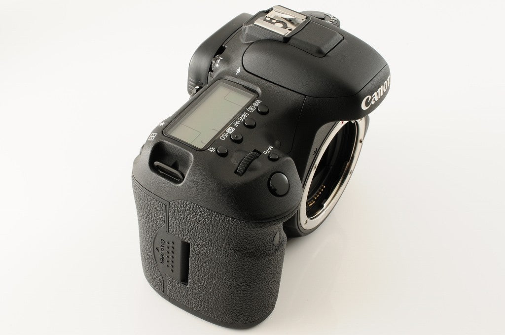 Canon EOS 7D Mark II 20.2MP Digital SLR Camera