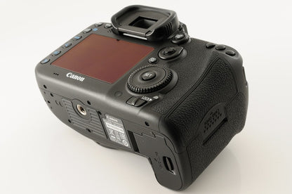 Canon EOS 7D Mark II 20.2MP Digital SLR Camera