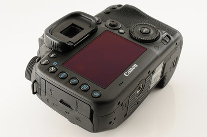 Canon EOS 7D Mark II 20.2MP Digital SLR Camera