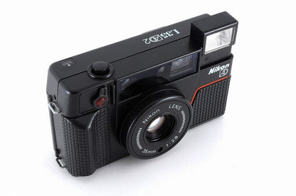Read Nikon L35 AD2 Pikaichi 35mm Film Camera Point & Shoot