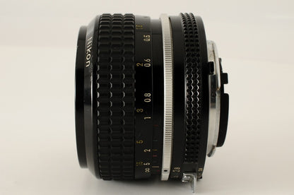 NIKON Ai NIKKOR 28mm f/2.8 MF Wide Angle Lens For F Mount