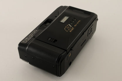 Kyocera TD Yashica T2D Carl Zeiss T* 35mm film camera