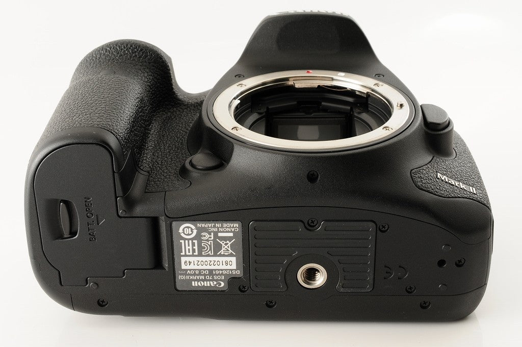 Canon EOS 7D Mark II 20.2MP Digital SLR Camera