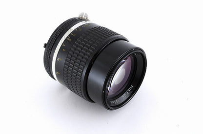 Nikon Ai-s Nikkor 105mm F2.5 MF Telephoto Prime Lens AIS
