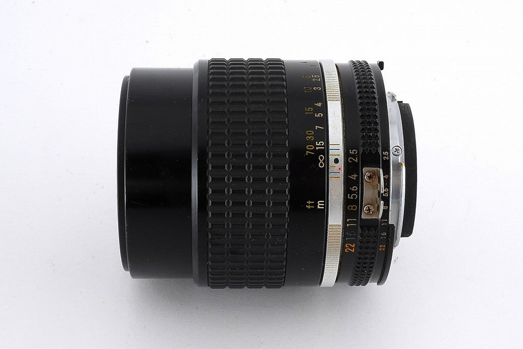 Nikon Ai-s Nikkor 105mm F2.5 MF Telephoto Prime Lens AIS