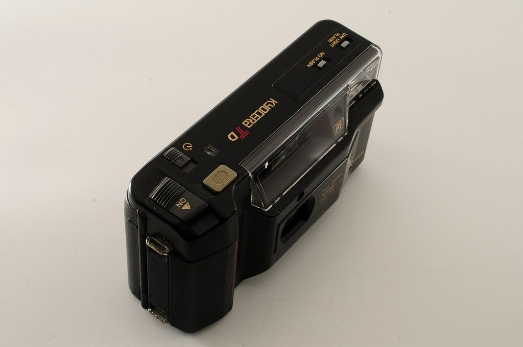 Kyocera TD Yashica T2D Carl Zeiss T* 35mm film camera