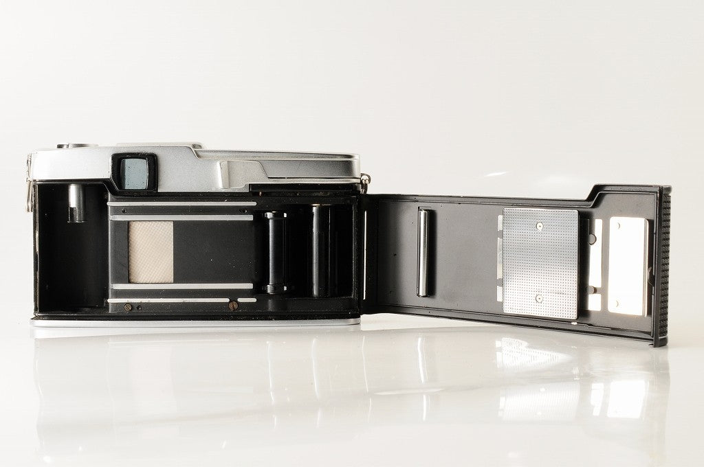 Olympus Pen FT 35mm Half Frame Film Camera 38mm F1.8 Lens