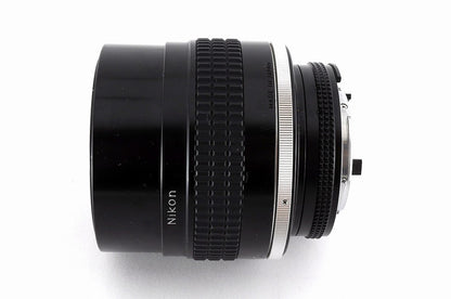 Nikon Ai-s Nikkor 105mm f/1.8 MF Telephoto Lens F-mount AIS