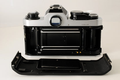 Nikon New FM2 FM2N Silver Body Film Camera Ai 50mm F/1.4 Lens