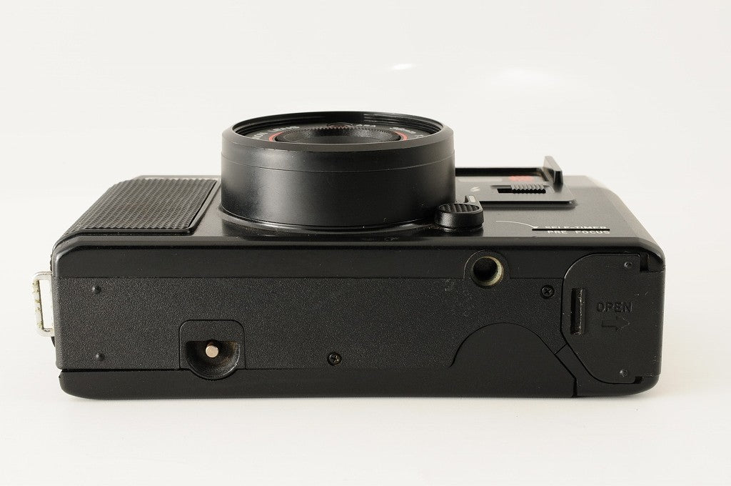 Canon AF35M Autoboy Point & Shoot 35mm Film Camera