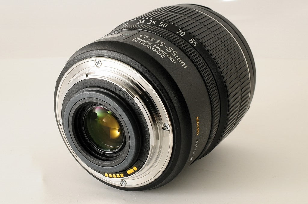 Canon EF-S 15-85mm F/3.5-5.6 IS USM APS-C