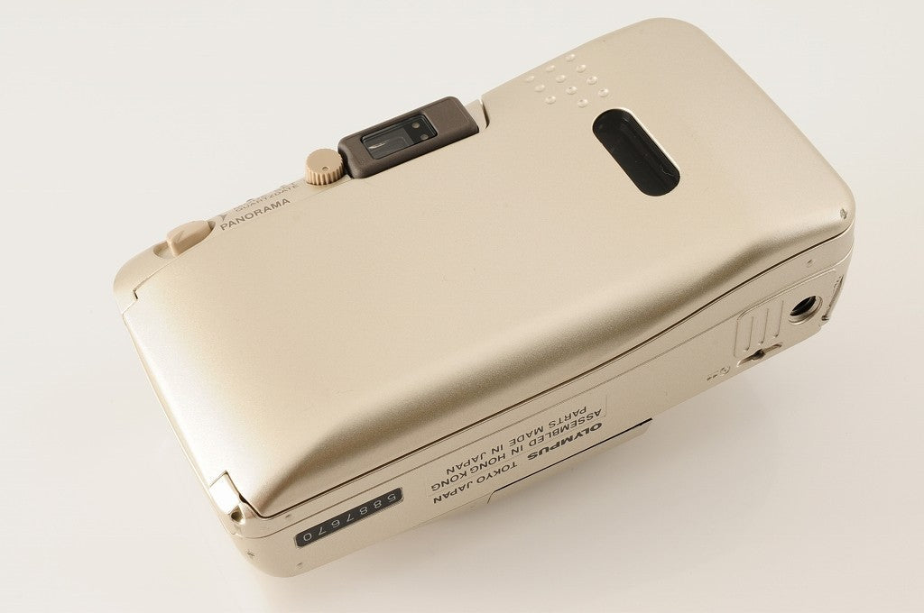 Olympus μ mju Zoom 105 DELUXE Point & Shoot 35mm Film Camera