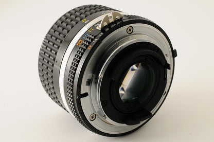 Nikon Ai-s Nikkor 24mm f/2.8 Ais Wide Angle Prime Lens