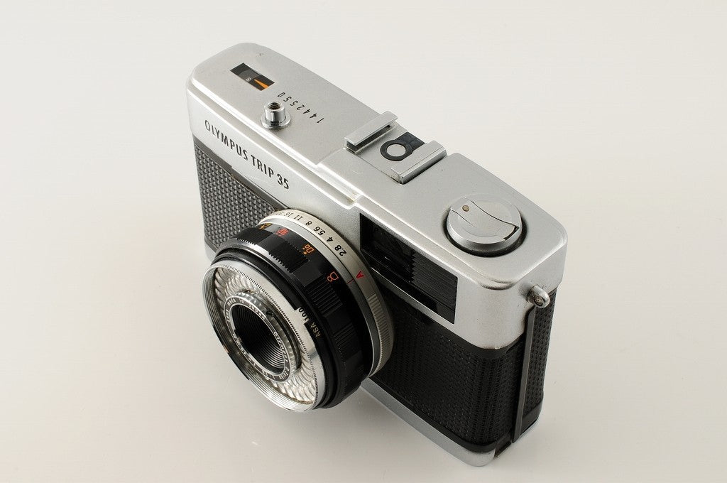 Olympus TRIP 35 Rangefinder 35mm Film Camera — Near Mint · No. 2550