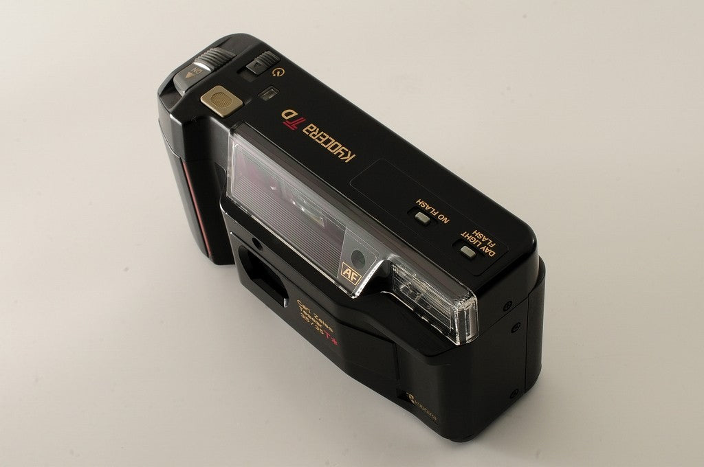Kyocera TD Yashica T2D Carl Zeiss T* 35mm film camera